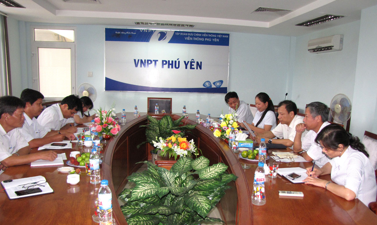 Chủ tịch Công đoàn Bưu điện Việt Nam thăm và làm việc tại một số Công đoàn các đơn vị khu vực nam Trung Bộ Chủ tịch Công đoàn Bưu điện Việt Nam thăm và làm việc tại một số Công đoàn các đơn vị khu vực nam Trung Bộ