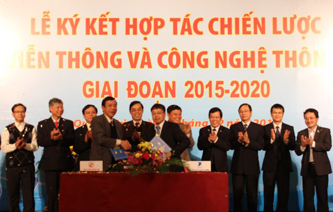 VNPT ký kết thỏa thuận hợp tác với UBND tỉnh Quảng Trị VNPT ký kết thỏa thuận hợp tác với UBND tỉnh Quảng Trị