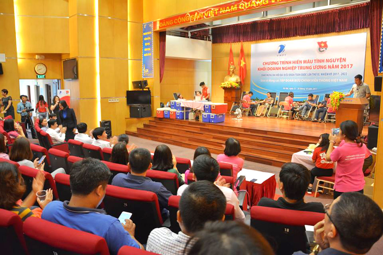 Đoàn viên Công đoàn Bưu chính Viễn thông Việt Nam tích cực tham gia “ngày hội hiến máu tình nguyện năm 2017” Đoàn viên Công đoàn Bưu chính Viễn thông Việt Nam tích cực tham gia “ngày hội hiến máu tình nguyện năm 2017”