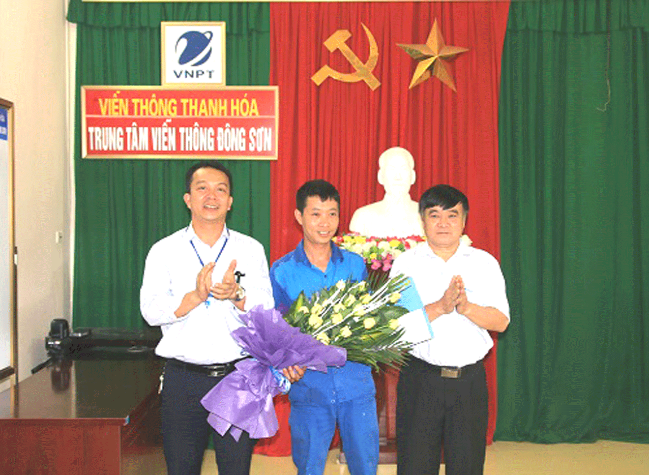 Nét đẹp Văn hóa VNPT: Anh Phạm Tuấn Dũng, VNPT Thanh Hóa dũng cảm cứu sống hai em nhỏ thoát đuối nước Nét đẹp Văn hóa VNPT: Anh Phạm Tuấn Dũng, VNPT Thanh Hóa dũng cảm cứu sống hai em nhỏ thoát đuối nước