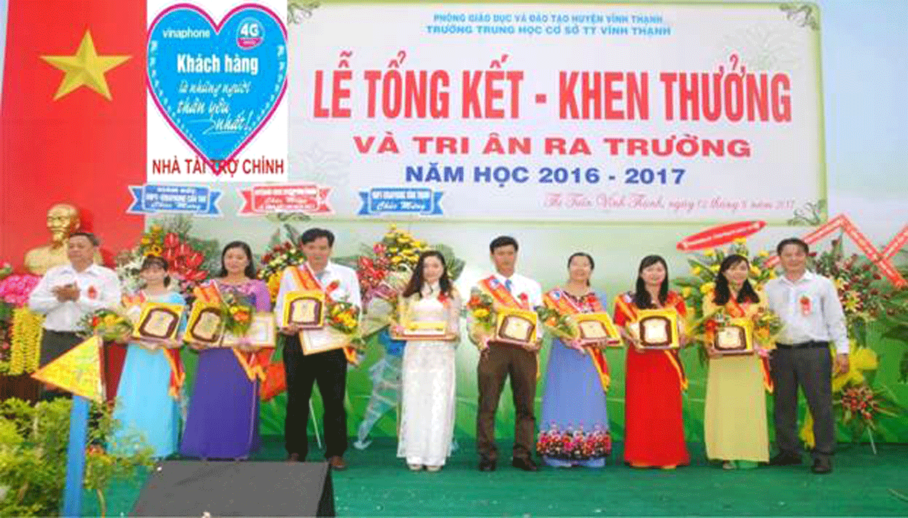 Trung tâm Kinh doanh VNPT-Cần Thơ trao học bổng cho học sinh nghèo vượt khó Trung tâm Kinh doanh VNPT-Cần Thơ trao học bổng cho học sinh nghèo vượt khó