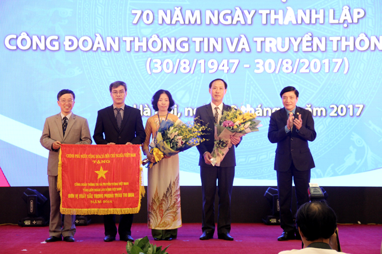 Công đoàn Ngành tổ chức Lễ kỷ niệm 70 năm Ngày thành lập Công đoàn Ngành tổ chức Lễ kỷ niệm 70 năm Ngày thành lập