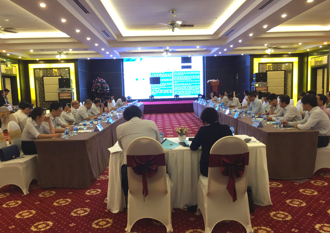 Cụm Công đoàn số 5 tổ chức Hội nghị chuyền đề: “ Chuyển mạng giữ số MNP và Truyền thông nội bộ” Cụm Công đoàn số 5 tổ chức Hội nghị chuyền đề: “ Chuyển mạng giữ số MNP và Truyền thông nội bộ”