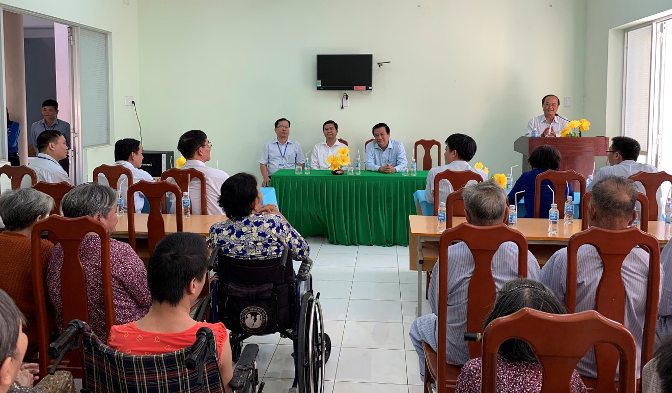 VNPT Long An thăm và tặng quà Trung tâm Bảo trợ xã hội tỉnh VNPT Long An thăm và tặng quà Trung tâm Bảo trợ xã hội tỉnh