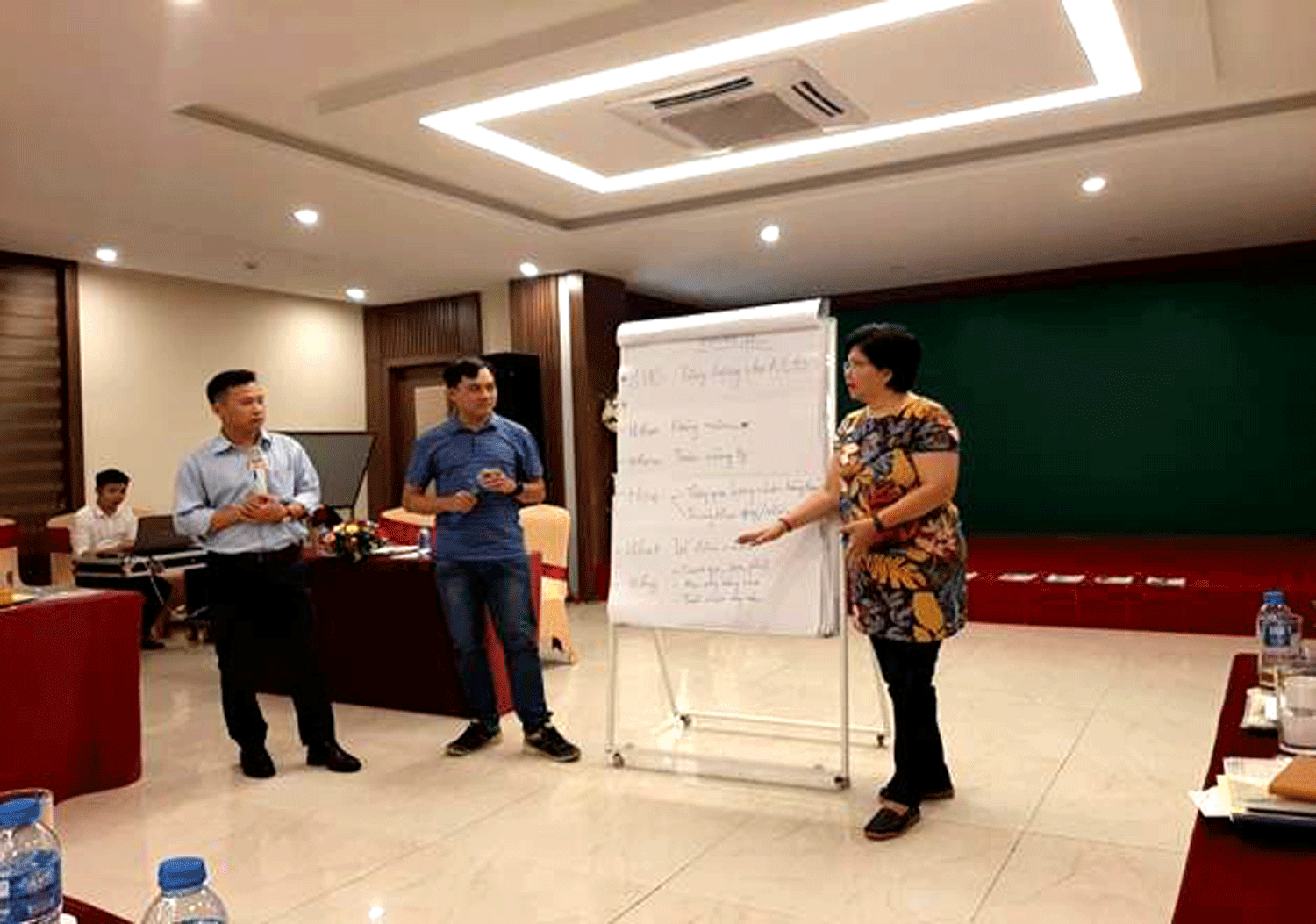 Công đoàn VNPT phối hợp Công đoàn TT&TT VN tổ chức Hội nghị tập huấn kỹ năng đối thoại tại nơi làm việc và kỹ năng hoạt động của cán bộ công đoàn cơ sở Công đoàn VNPT phối hợp Công đoàn TT&TT VN tổ chức Hội nghị tập huấn kỹ năng đối thoại tại nơi làm việc và kỹ năng hoạt động của cán bộ công đoàn cơ sở