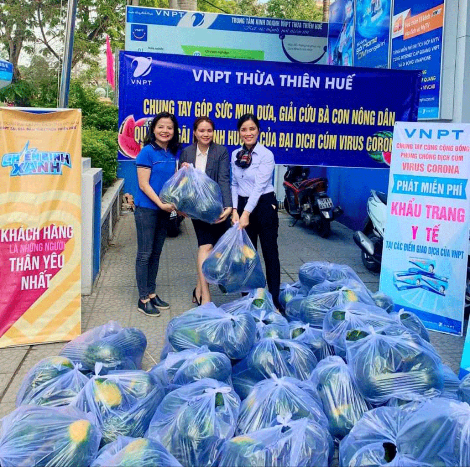 Công đoàn đồng hành cùng chuyên môn tăng cường biện Phòng, chống dịch Covid-19. Công đoàn đồng hành cùng chuyên môn tăng cường biện Phòng, chống dịch Covid-19.