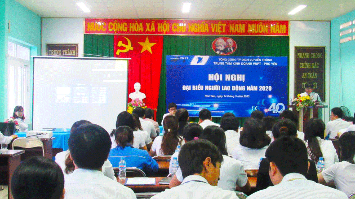 TTKD VNPT-Phú Yên tổ chức Hội nghị Người lao động năm 2020. TTKD VNPT-Phú Yên tổ chức Hội nghị Người lao động năm 2020.