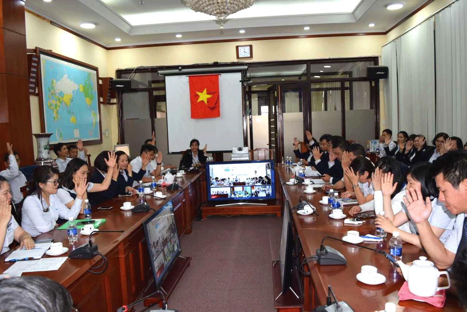 Trung tâm Kinh doanh VNPT-Lâm Đồng tổ chức Hội nghị Người lao động năm 2020. Trung tâm Kinh doanh VNPT-Lâm Đồng tổ chức Hội nghị Người lao động năm 2020.