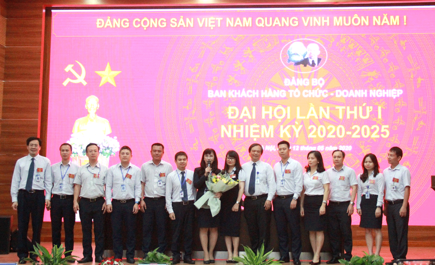 Đảng Bộ Ban Khách hàng Tổ chức –Doanh nghiệp tổ chức Đại hội Đảng bộ lần thứ I, nhiệm kỳ 2020 - 2025. Đảng Bộ Ban Khách hàng Tổ chức –Doanh nghiệp tổ chức Đại hội Đảng bộ lần thứ I, nhiệm kỳ 2020 - 2025.