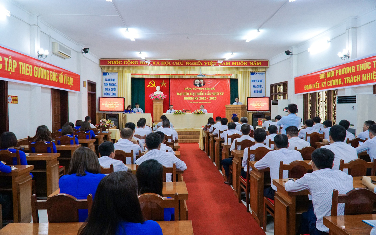 VNPT Yên Bái tổ chức Đại hội Đảng bộ lần thứ XV, nhiệm kỳ 2020-2025. VNPT Yên Bái tổ chức Đại hội Đảng bộ lần thứ XV, nhiệm kỳ 2020-2025.