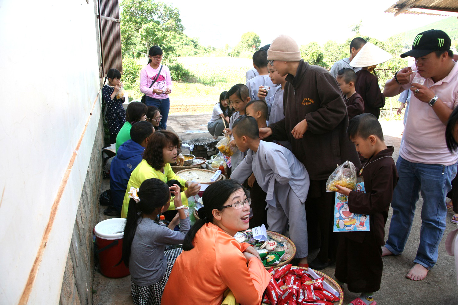 Công đoàn VNPT Lâm Đồng với chương trình thiện nguyện “Cùng VNPT chia sẻ yêu thương”. Công đoàn VNPT Lâm Đồng với chương trình thiện nguyện “Cùng VNPT chia sẻ yêu thương”.