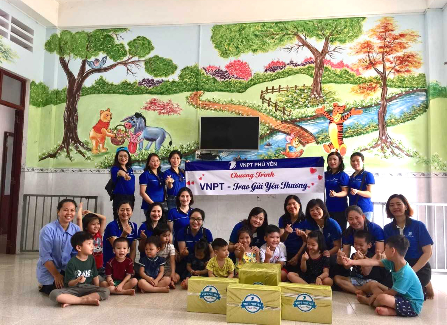 Ấm áp chương trình“VNPT – Trao gửi yêu thương”. Ấm áp chương trình“VNPT – Trao gửi yêu thương”.